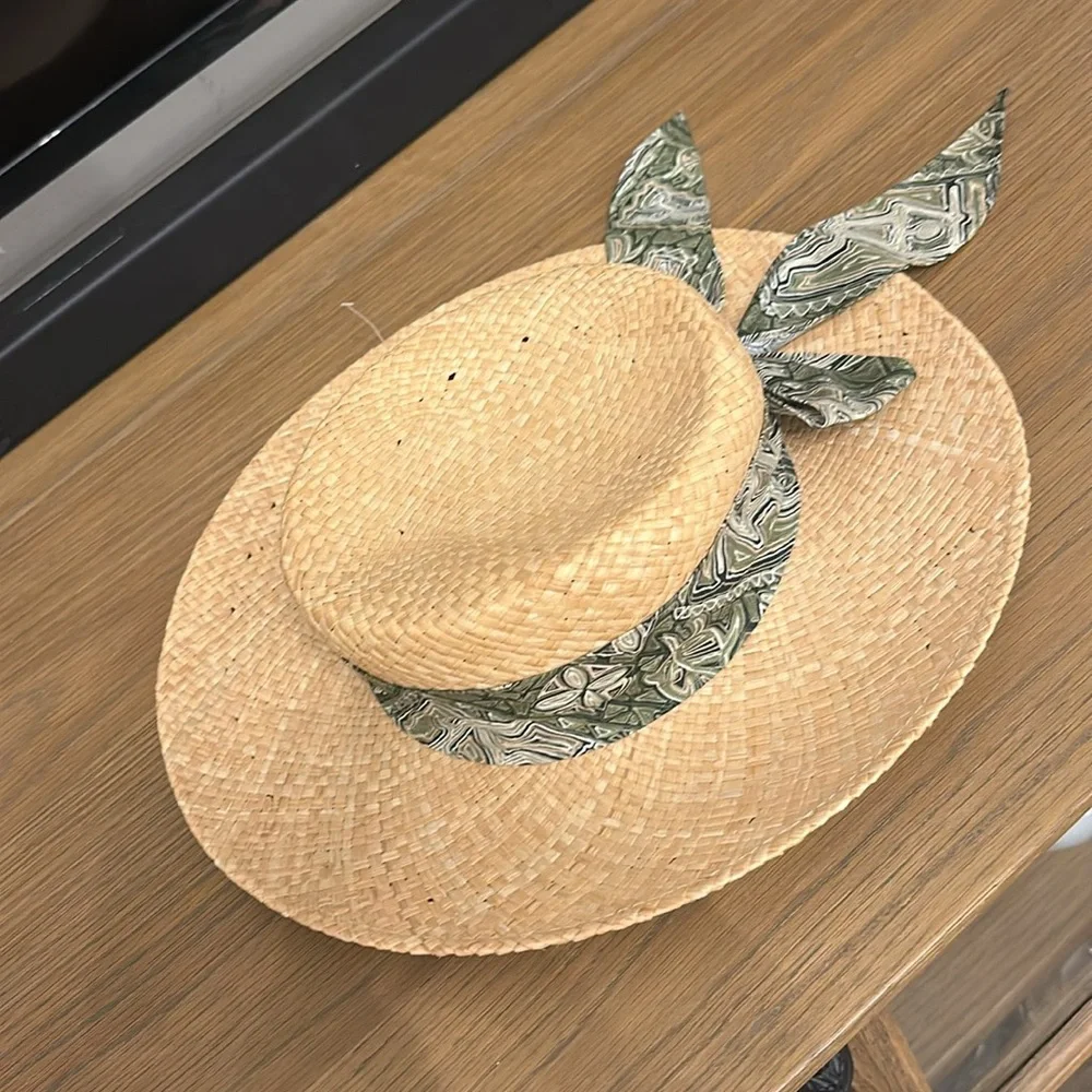 Hawaiian Headwear Straw Hat with Green Print Band & Bow
